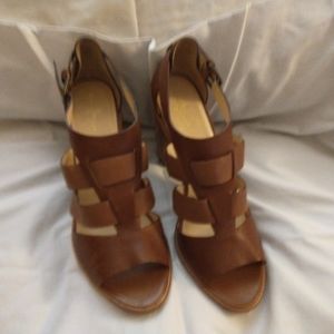 Cole Haan Sandals Pump New 10.5 Tan